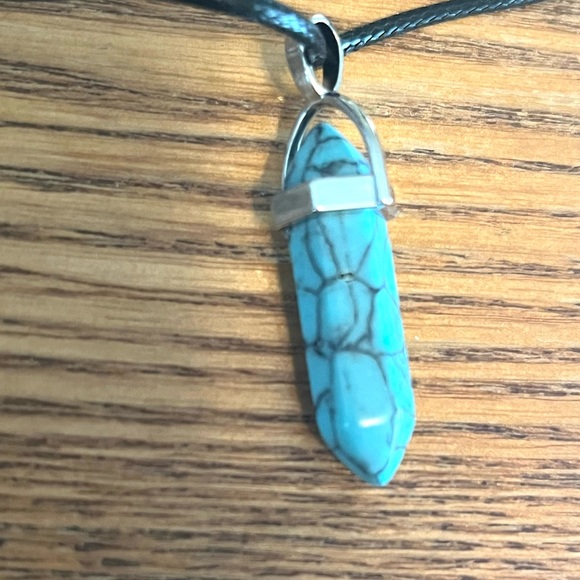 🆕Beautiful blue turquoise pendant on an 18” black leather cord. NIB. - Picture 7 of 7